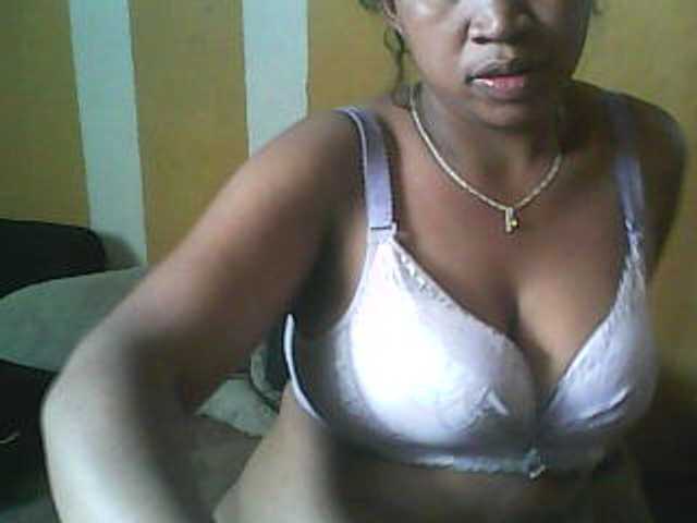 Live sex webcam photo for vanishahot #276341277