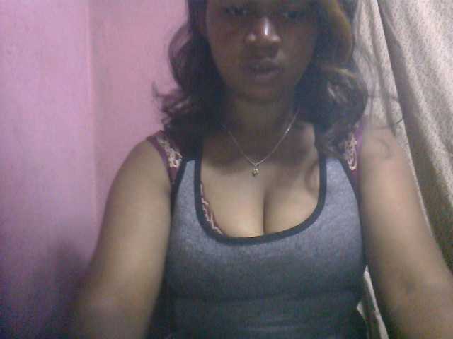 Live sex webcam photo for vanishahot #276396530