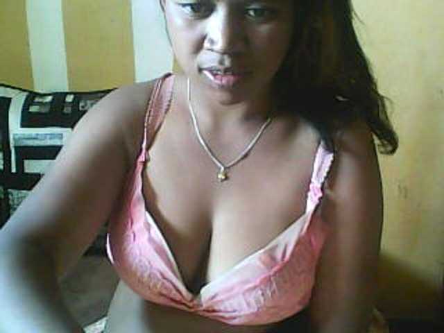 Live sex webcam photo for vanishahot #276439416