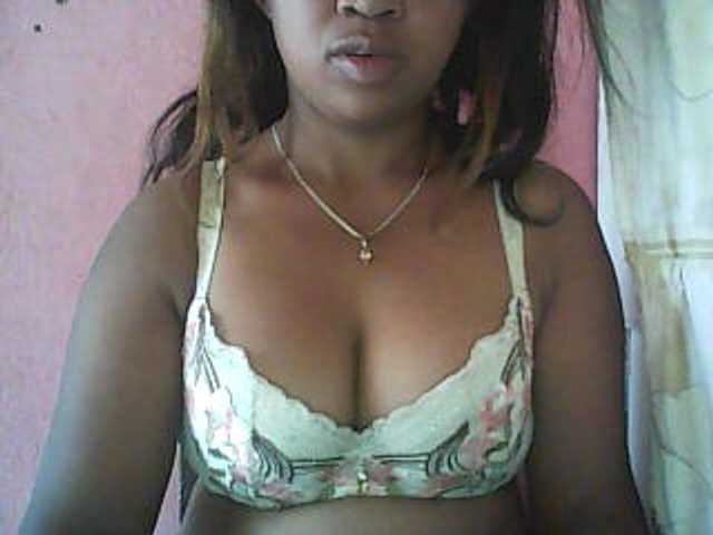 Live sex webcam photo for vanishahot #276451766