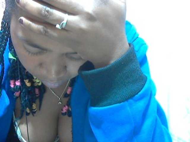 Live sex webcam photo for vanishahot #276605307