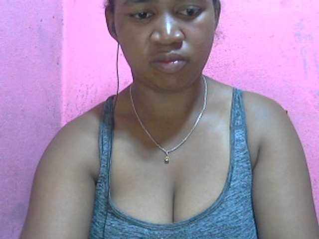 Live sex webcam photo for vanishahot #276730265