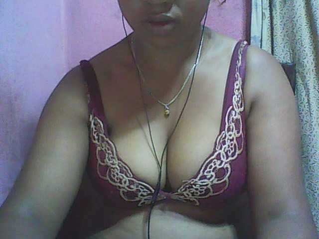 Live sex webcam photo for vanishahot #276870572