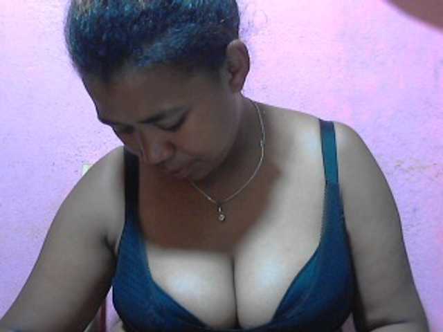 Live sex webcam photo for vanishahot #276913330