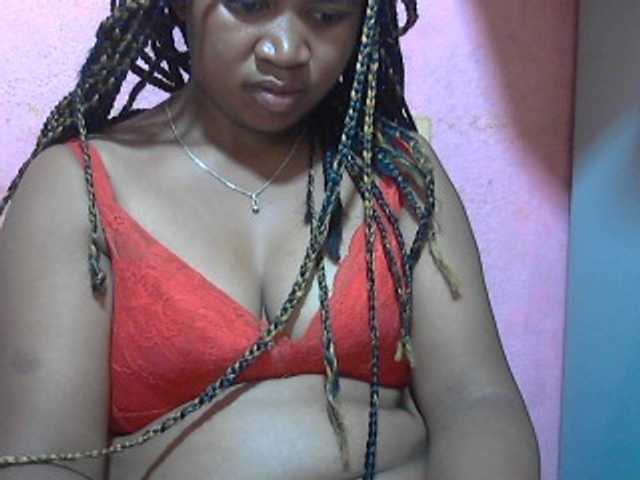 Live sex webcam photo for vanishahot #277046112