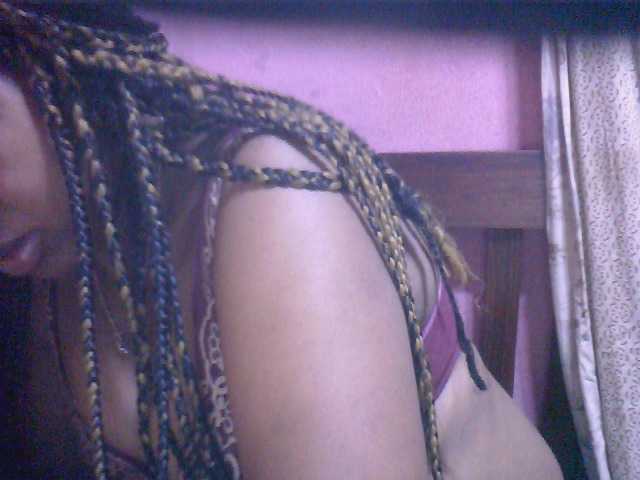 Live sex webcam photo for vanishahot #277117182