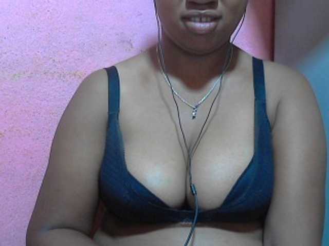 Live sex webcam photo for vanishahot #277165140