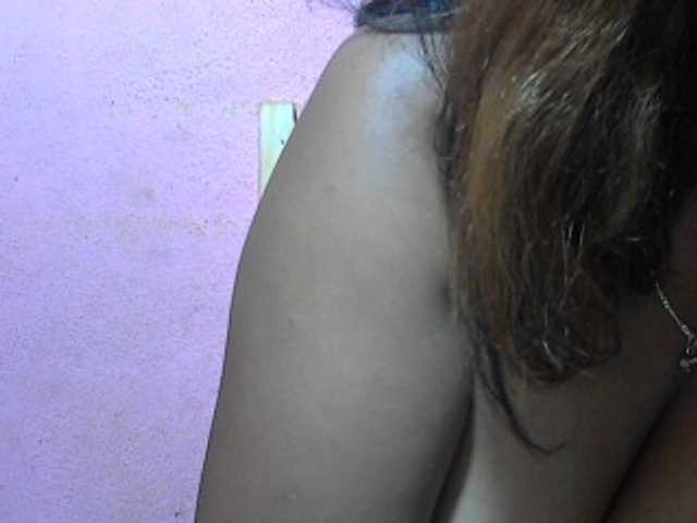 Live sex webcam photo for vanishahot #277192279