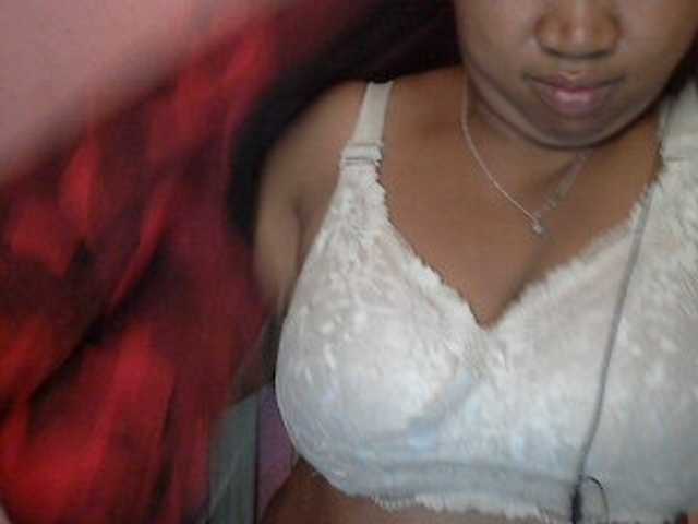 Live sex webcam photo for vanishahot #277260558