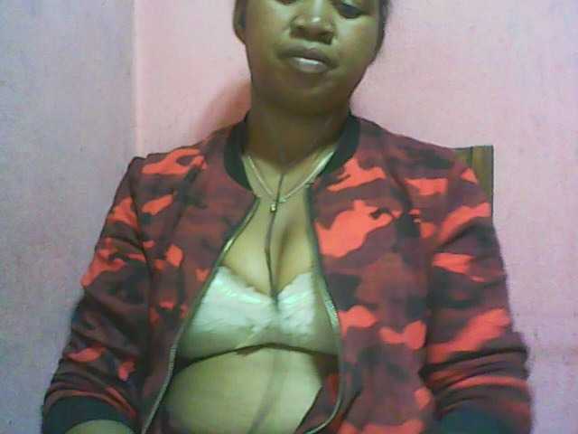 Live sex webcam photo for vanishahot #277269354