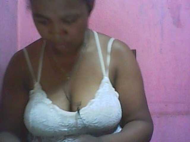 Live sex webcam photo for vanishahot #277289068