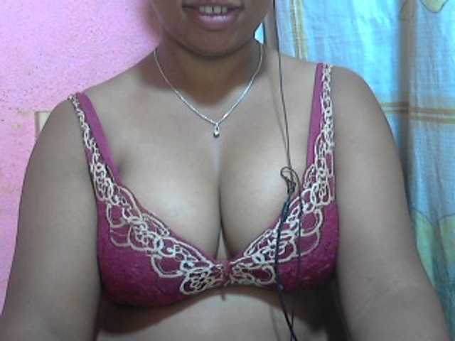 Live sex webcam photo for vanishahot #277302215