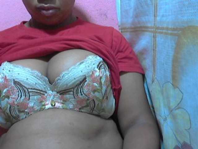 Live sex webcam photo for vanishahot #277373065