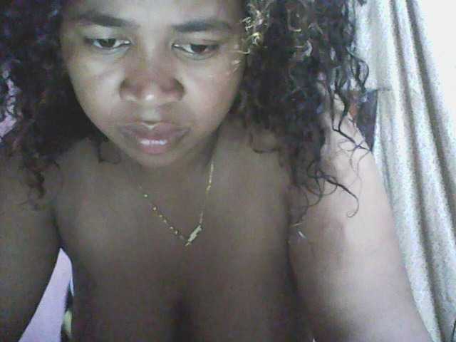 Live sex webcam photo for vanishahot #277493958