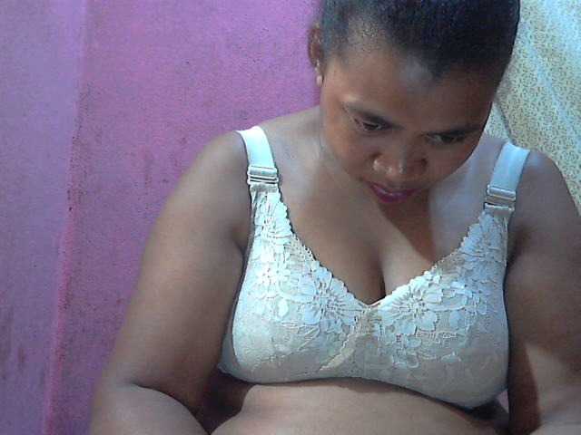 Live sex webcam photo for vanishahot #277546464