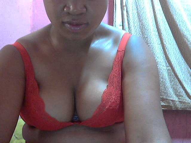 Live sex webcam photo for vanishahot #277560179