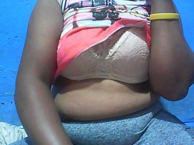 Live sex webcam photo for vanishahot #289723260