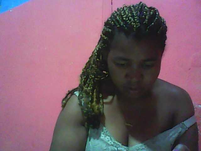 Live sex webcam photo for vanishahot #290041729