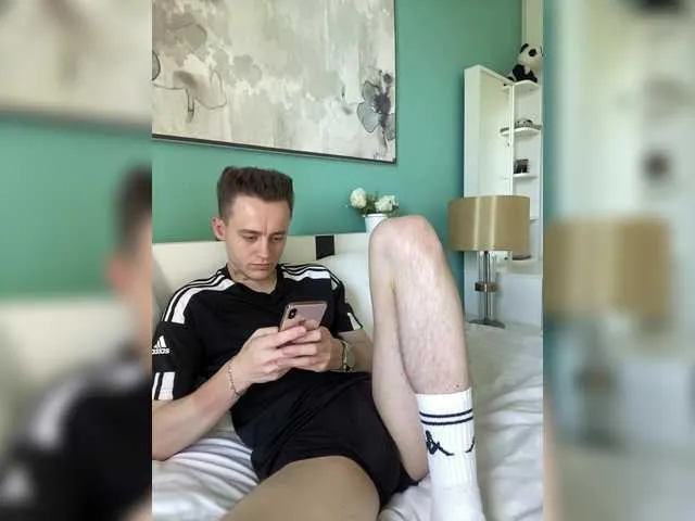 Live sex webcam photo for vch69- #291390122