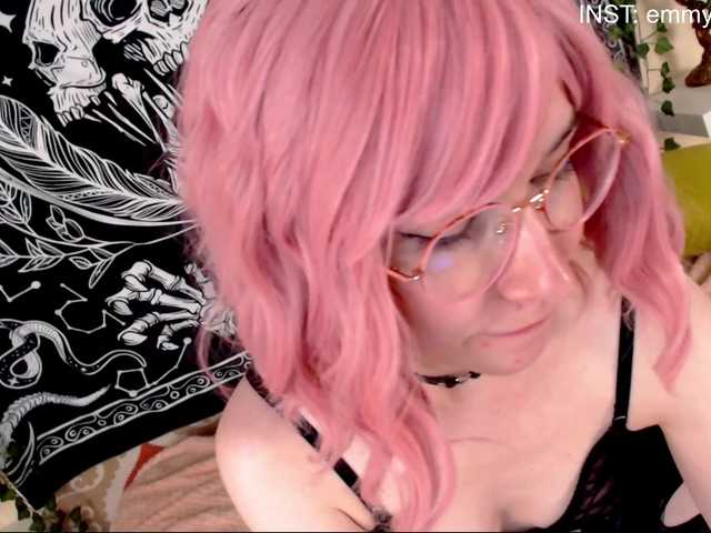 Live sex webcam photo for vendableambr1 #274096567