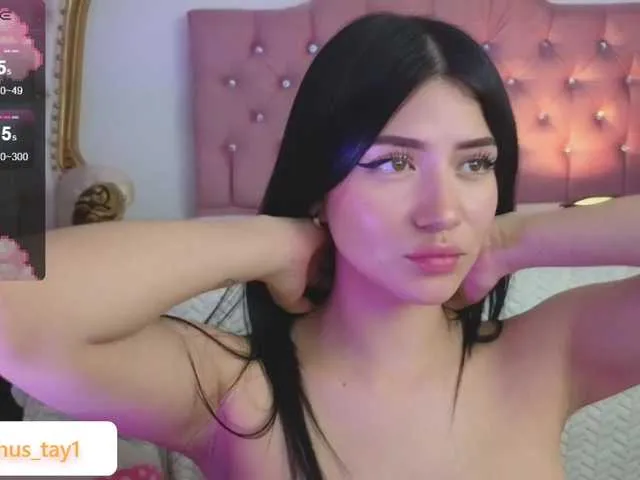 Live sex webcam photo for venus-tay #277763263