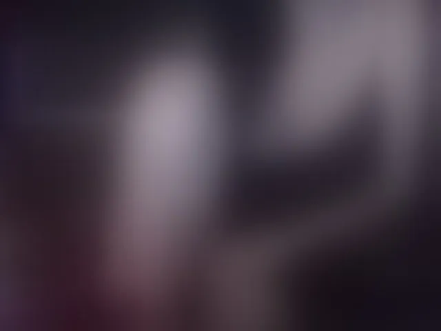Live sex webcam photo for venusx1 #294046058