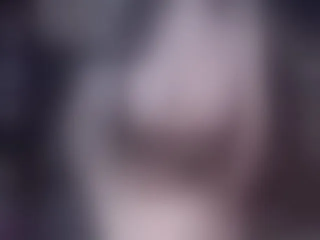 Live sex webcam photo for venusx1 #294160443