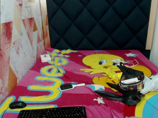 Live sex webcam photo for verodantez #273209960