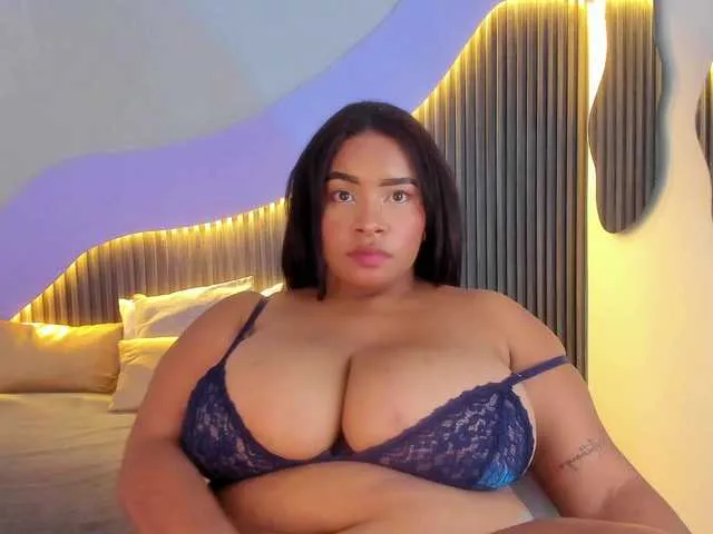 Live sex webcam photo for veronica-ross #291281934