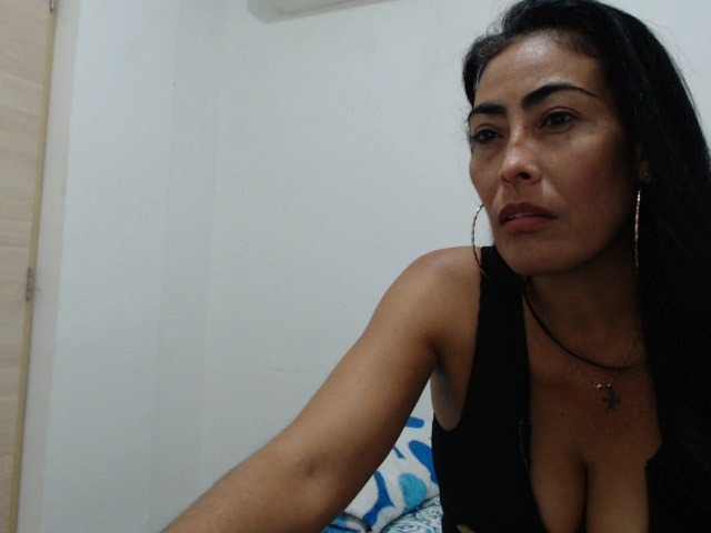 Live sex webcam photo for veronica10 #272431314