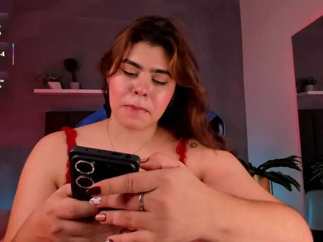 Live sex webcam photo for veronica185 #290949437