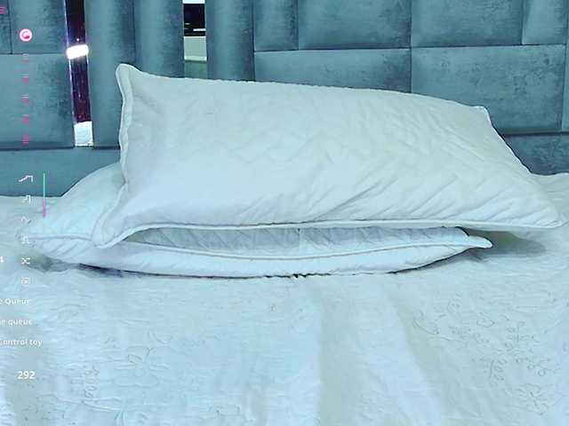 Live sex webcam photo for veronicaroose #291064839