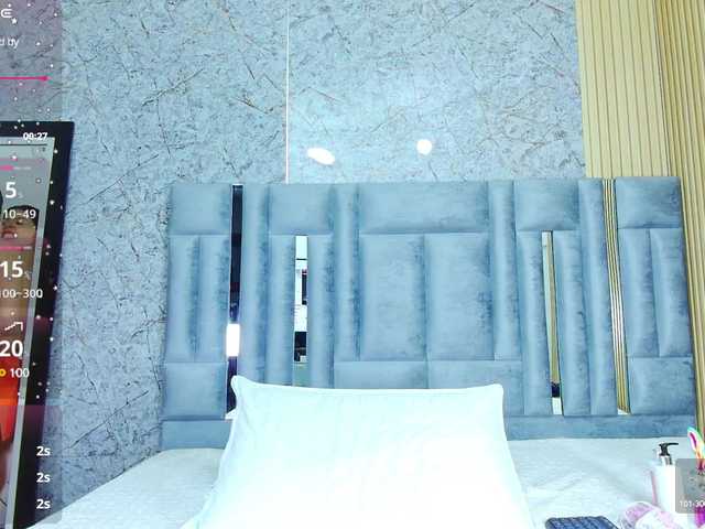 Live sex webcam photo for veronicaroose #291193591