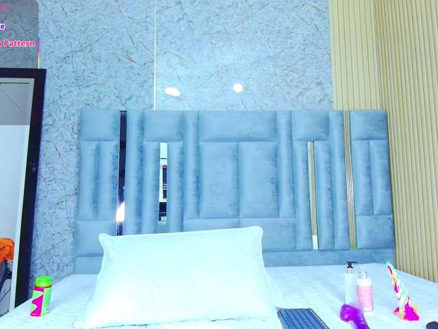 Live sex webcam photo for veronicaroose #291239964