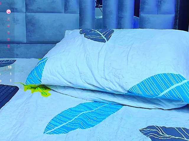 Live sex webcam photo for veronicaroose #291426495