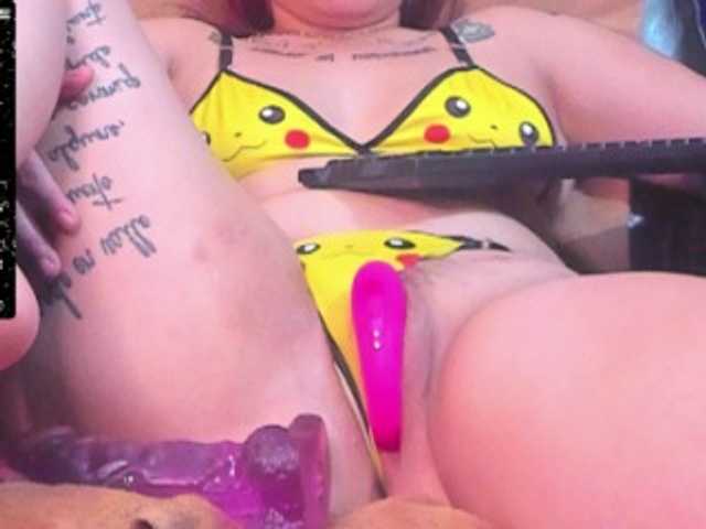 Live sex webcam photo for veronikafoxx #273994213