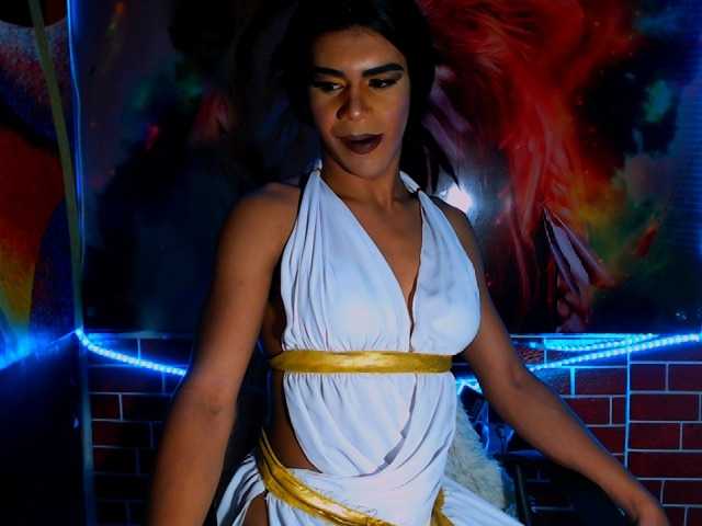 Live sex webcam photo for veronikdoll #273576488