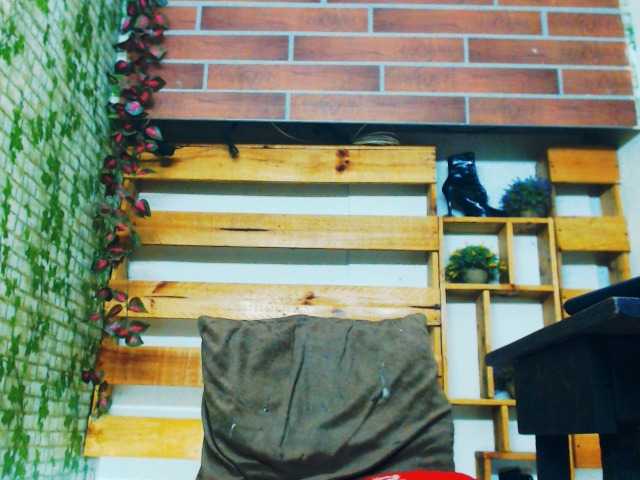 Live sex webcam photo for vianca24 #275630075