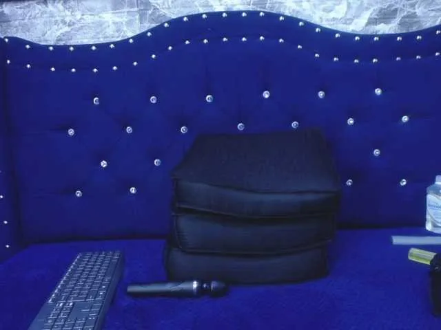 Live sex webcam photo for vickycute52 #291464492