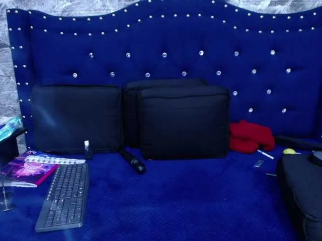 Live sex webcam photo for vickycute52 #291600404