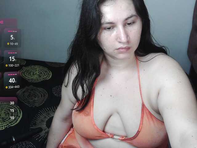 Live sex webcam photo for victoria121 #292241450