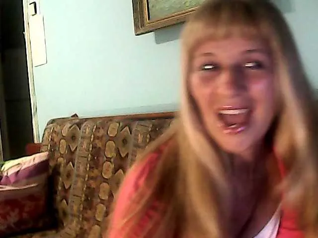 Live sex webcam photo for victoria71 #273220653