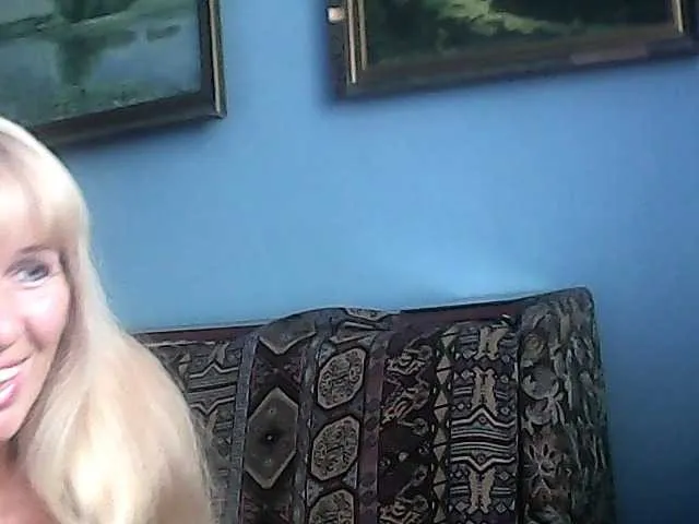 Live sex webcam photo for victoria71 #273571990