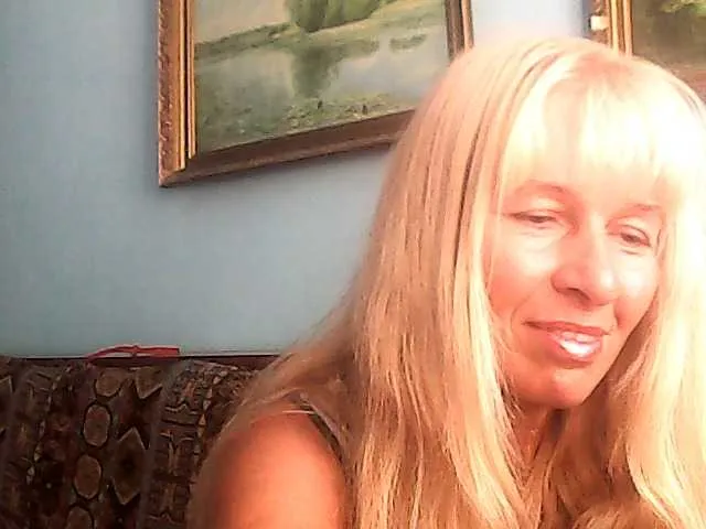 Live sex webcam photo for victoria71 #274194961