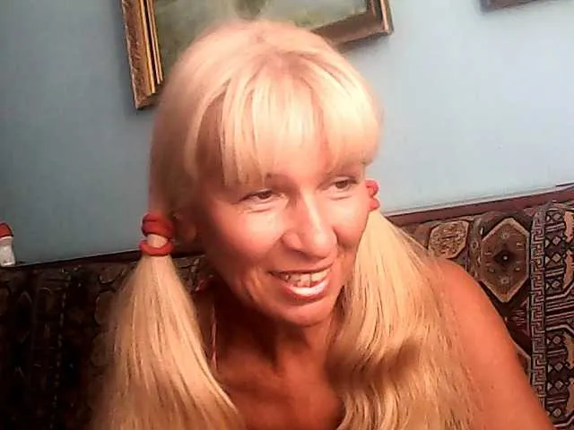 Live sex webcam photo for victoria71 #274217708