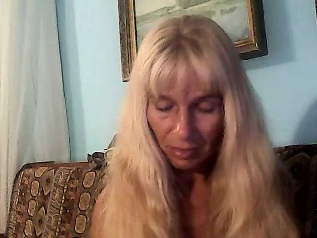 Live sex webcam photo for victoria71 #274294133