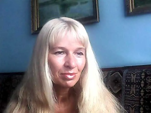 Live sex webcam photo for victoria71 #274338803