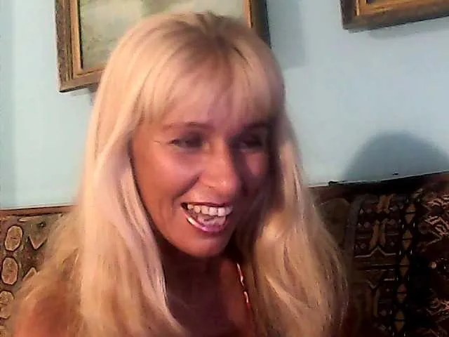 Live sex webcam photo for victoria71 #274366473