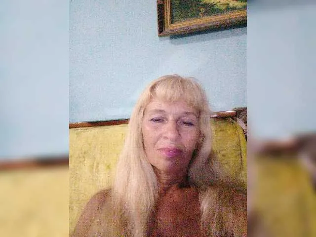 Live sex webcam photo for victoria71 #275634427