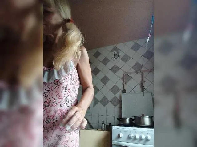 Live sex webcam photo for victoria71 #275668744